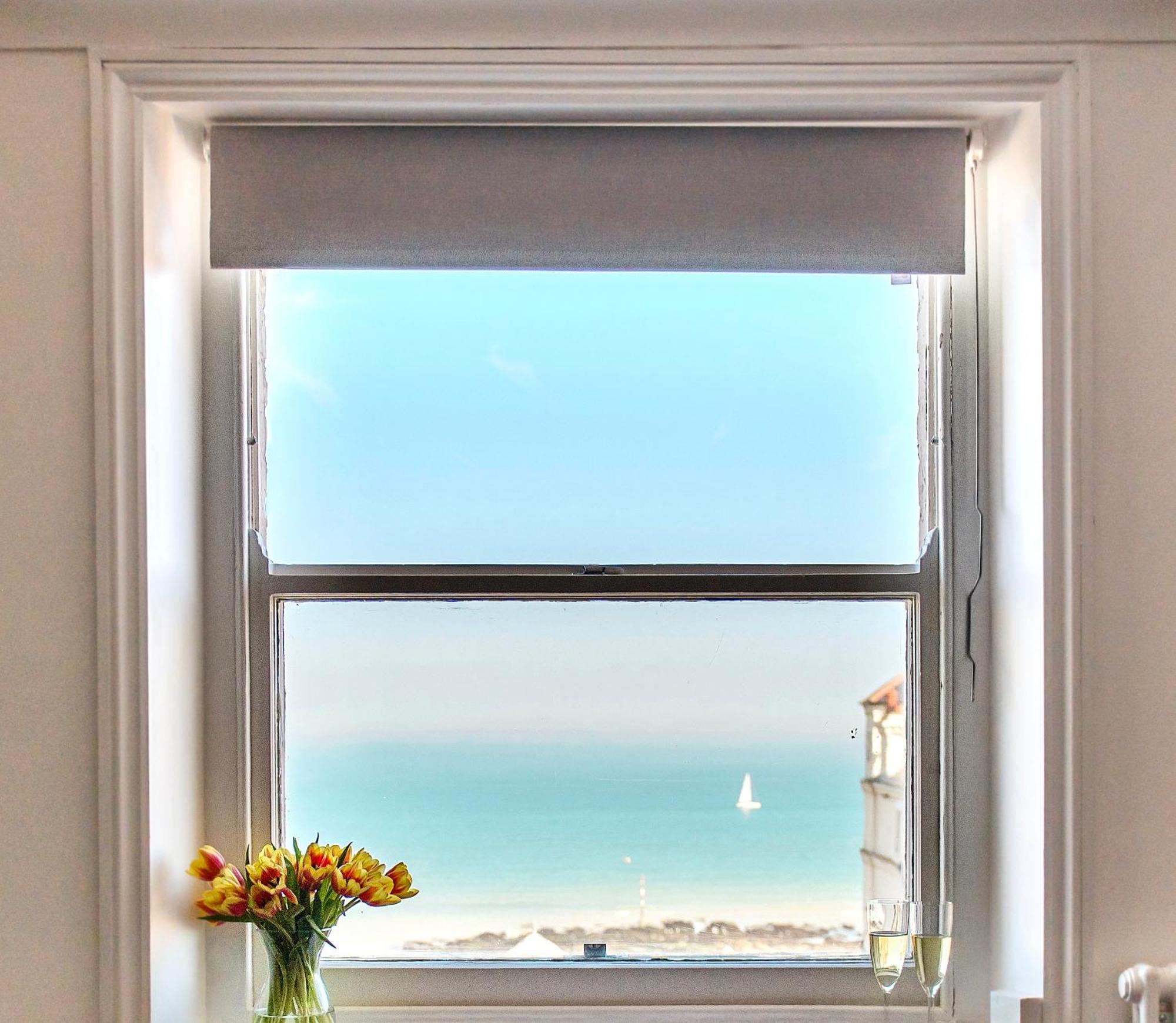 Central, Seaview Apartment, 3 Beds, 2 Baths, Kid & Dog Friendly At The Lookout Broadstairs Esterno foto