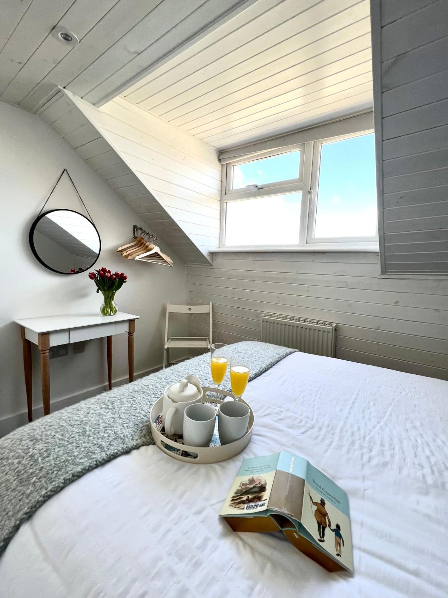 Central, Seaview Apartment, 3 Beds, 2 Baths, Kid & Dog Friendly At The Lookout Broadstairs Esterno foto