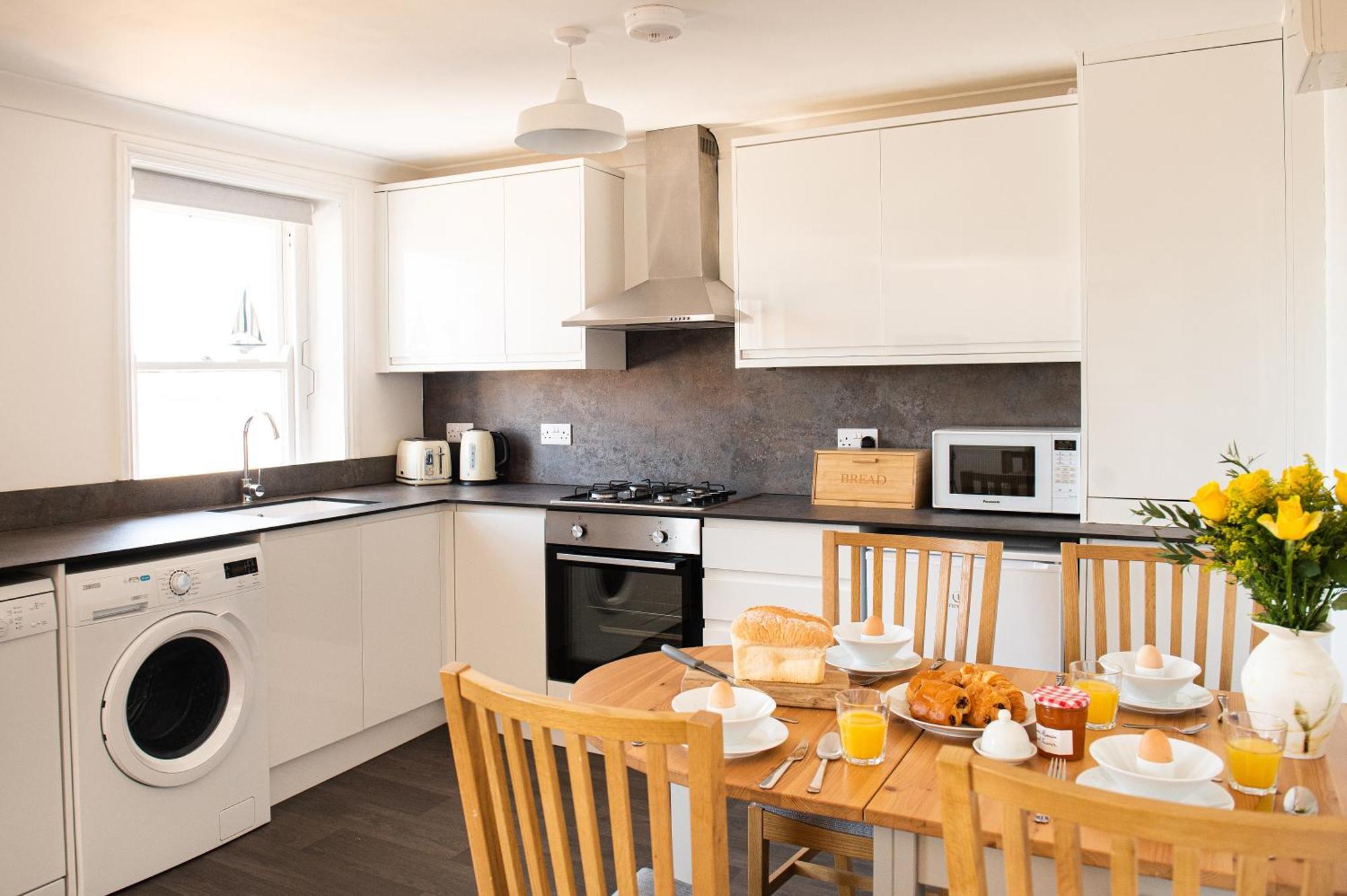 Central, Seaview Apartment, 3 Beds, 2 Baths, Kid & Dog Friendly At The Lookout Broadstairs Esterno foto