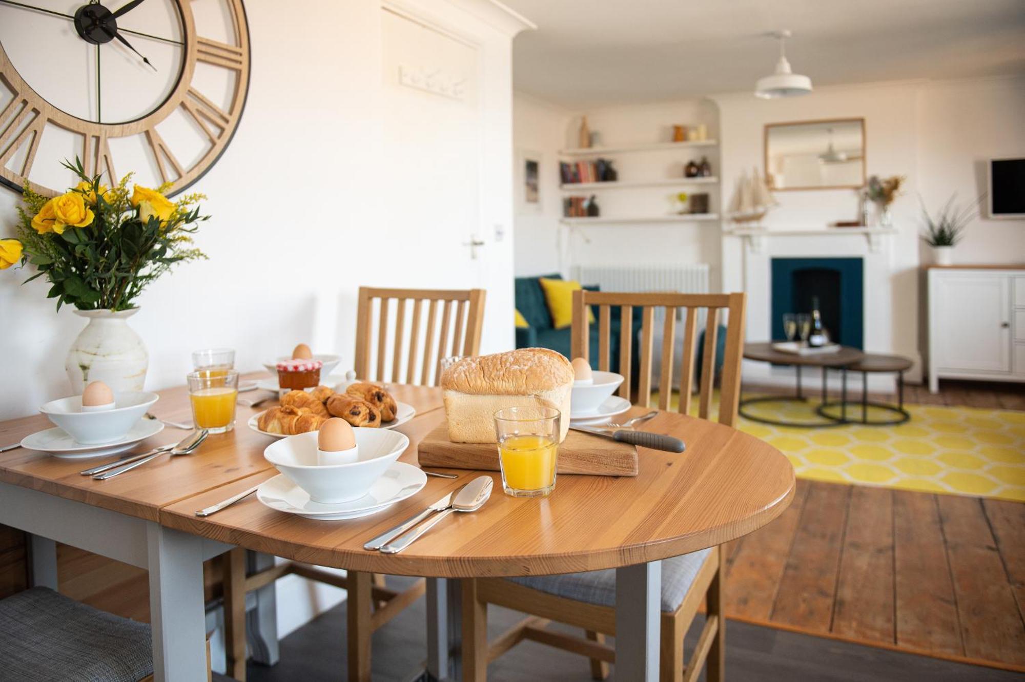 Central, Seaview Apartment, 3 Beds, 2 Baths, Kid & Dog Friendly At The Lookout Broadstairs Esterno foto